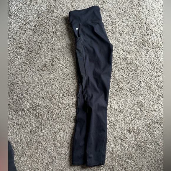 Fabletics motion 365 mesh panel leggings with pockets - Picture 4 of 4